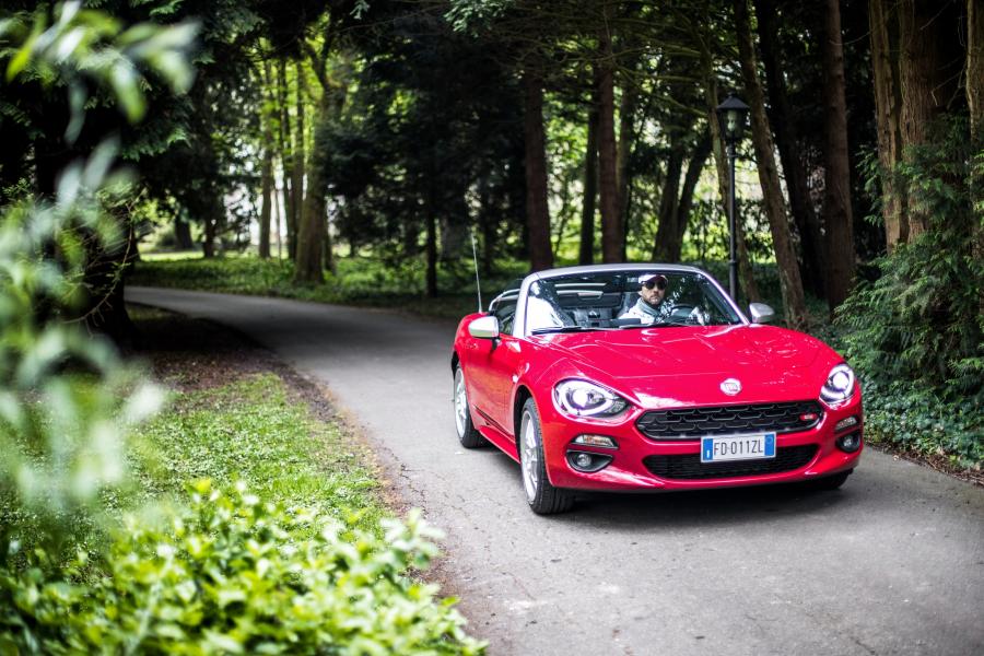  Fiat 124 Spider Europa 2017 года  (фото 13 из 19)